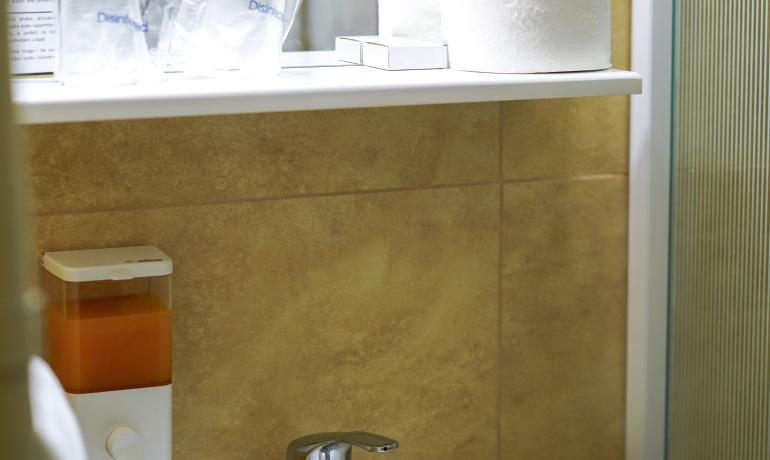 Double room with king size bed