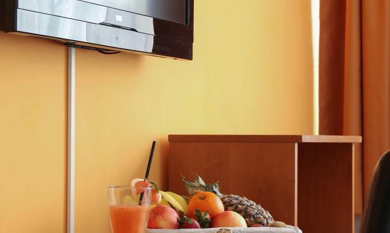 Double room with extra bed